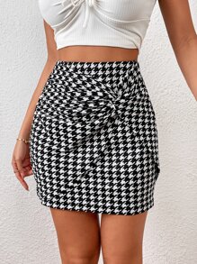 SHEIN Privé Houndstooth Print Twist Front Skirt - Black - View 1