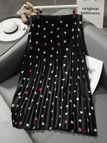Calvaya Plus Heart Print Pleated Skirt - Black - View 2