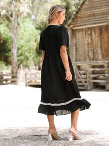 EMERY ROSE Vestido con diseño bordado bajo con fruncido - Negro - Ver 2