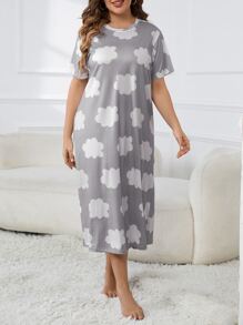 Plus Size Women's Cloud Print Midi Sleep Shirt Casual Round Neck Nightgown For Comfortable Sleep - Multicolor - View 5