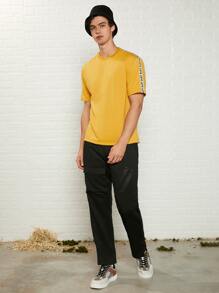 Manfinity Hombres Camiseta panel con cinta con letra