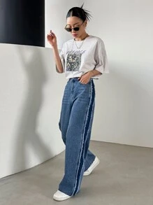 DAZY Raw Trim Cat's Whisker Washed Jeans Without Belt - Light Wash - View 2