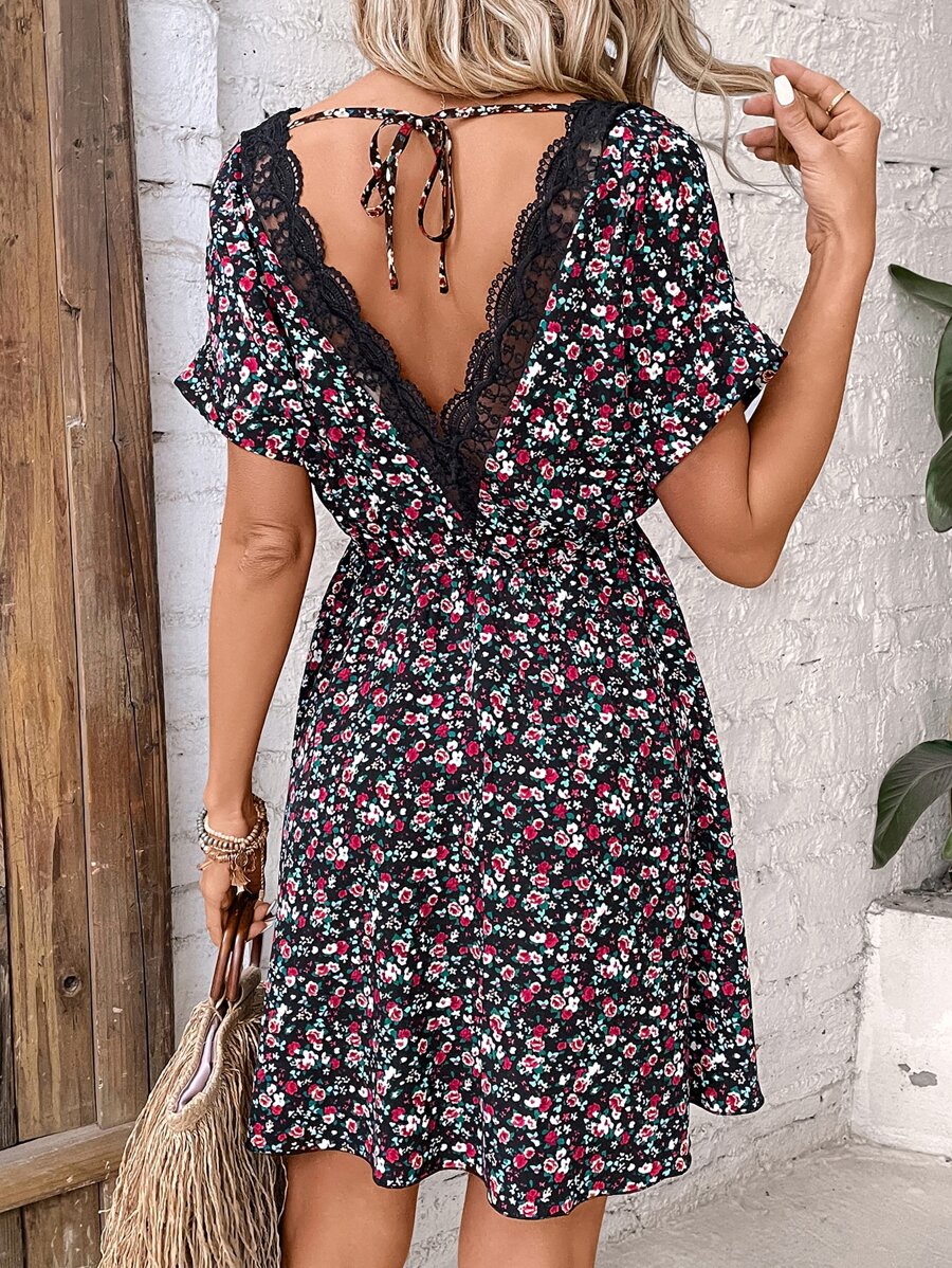 SHEIN Holidaya 碎花蝙蝠袖鏤空蕾絲花邊後綁帶洋裝 - 黑色 - 查看 1