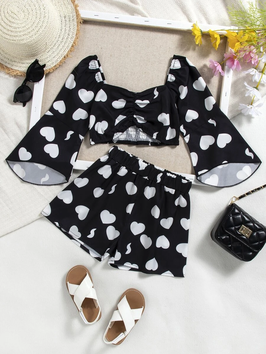 Niñas con estampado de corazón fruncido Top crop & Shorts - Negro - Ver 1