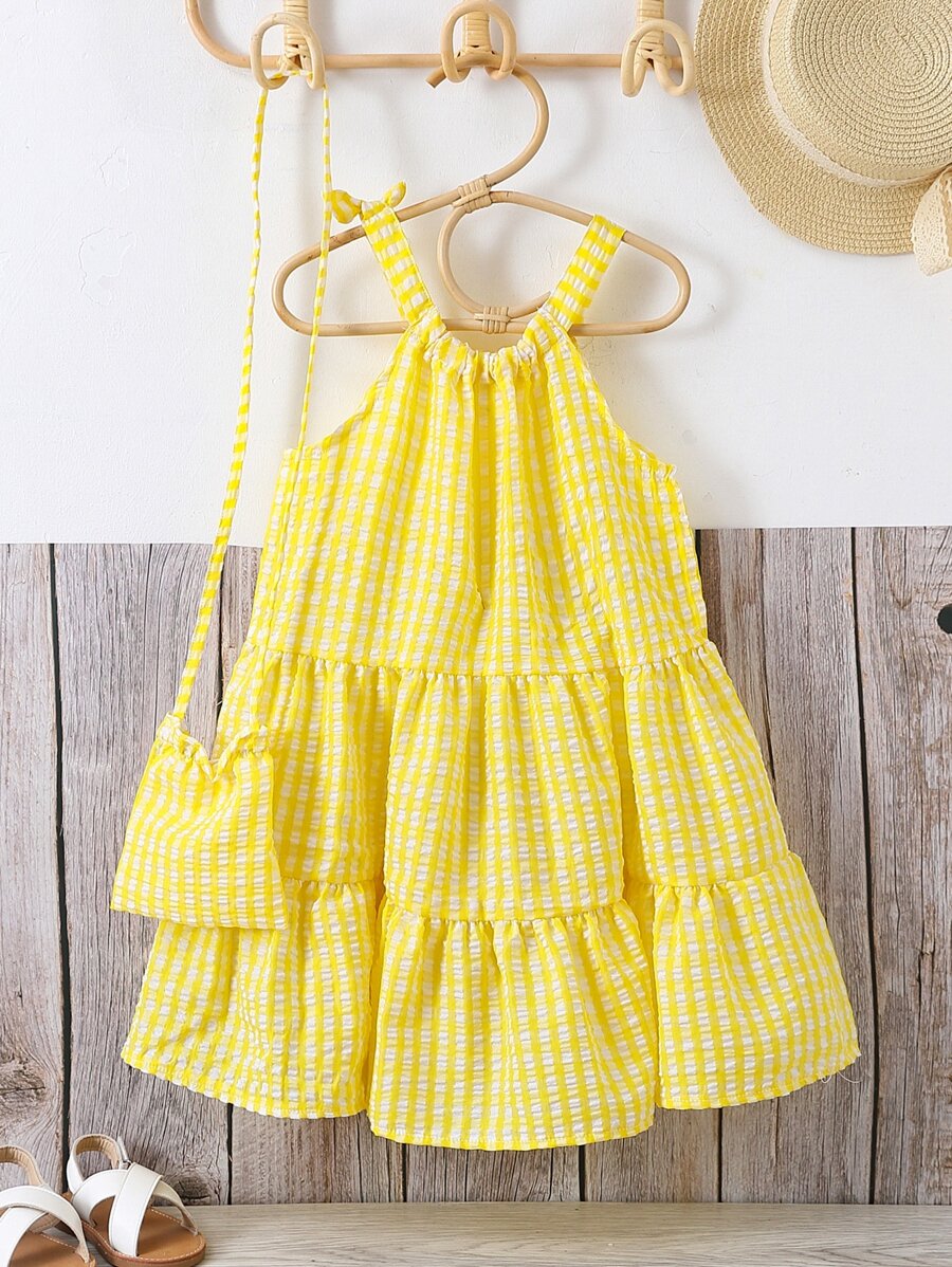SHEIN Niñas Vestido de tirantes de rayas bajo con fruncido & Accesorio Bolso - Amarillo - Ver 1