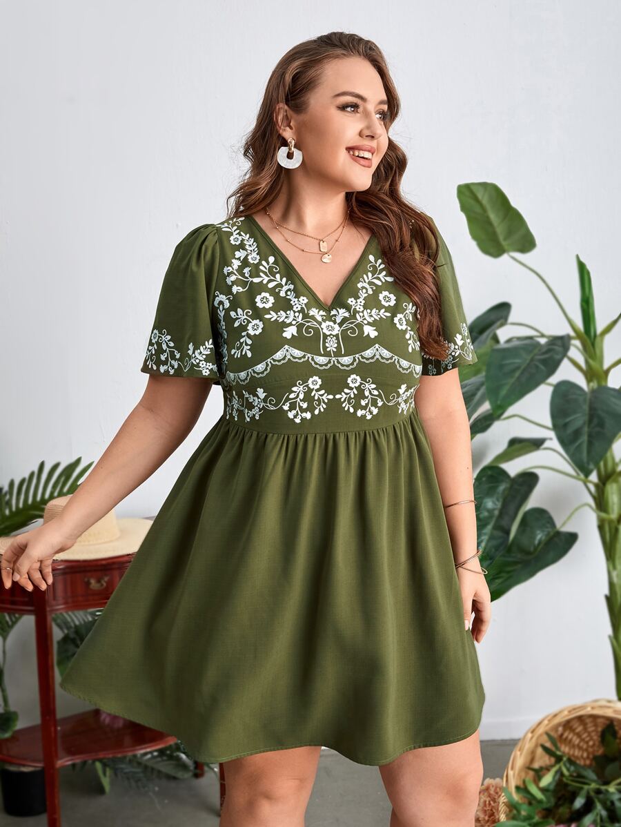 SHEIN VCAY Plus Floral Print Puff Sleeve Dress - Army Green - View 1