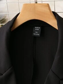 SHEIN Clasi Plus Single Button Flap Detail Blazer