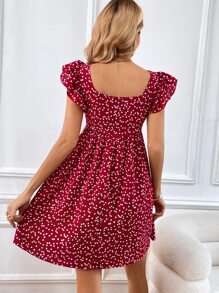 SHEIN VCAY 滿版心形印花荷葉邊連衣裙