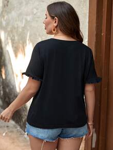 SHEIN LUNE Áo thun Plus size viền lá sen màu trơn Giải trí - màu đen - Xem 2