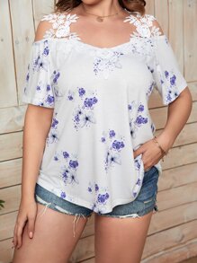 SHEIN LUNE Camiseta con estampado floral con mariposa con encaje de hombros descubiertos - Blanco - Ver 3
