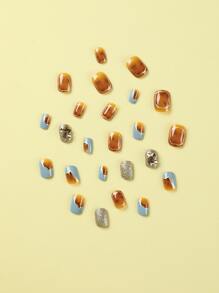 Conjunto de manicura con 24 piezas de uñas acrílicas falsas de forma cuadrada corta con diseño de estrella manchada y decoración de diamantes de imitación y corazoncitos. Incluye 1 hoja de pestañas adhesivas y 1 mini lima de uñas. Perfecto para el uso diario uñas falsas uña falsa uña acrílica