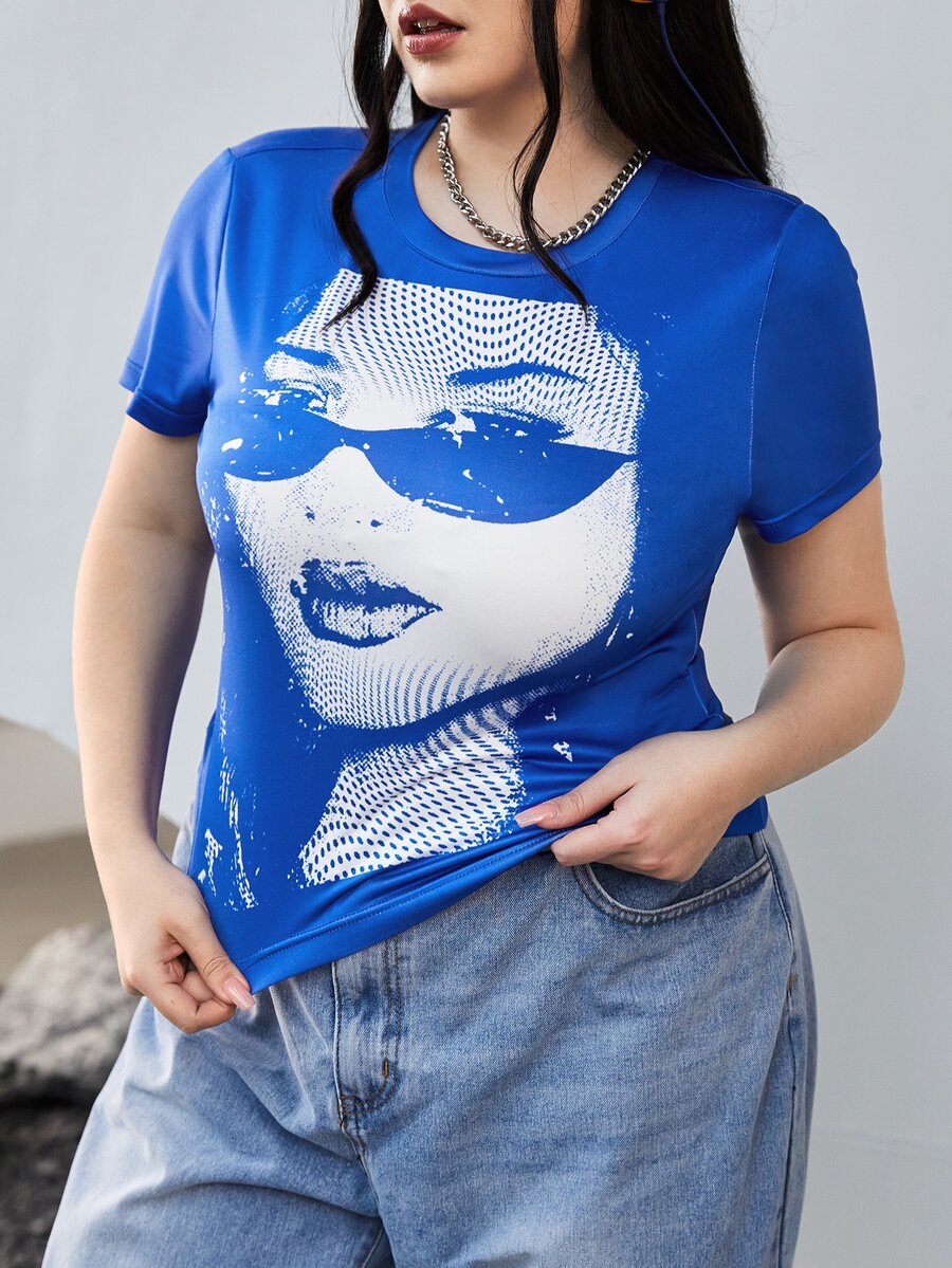 SHEIN EZwear Plus Figure Graphic Tee - Royal Blue - View 1