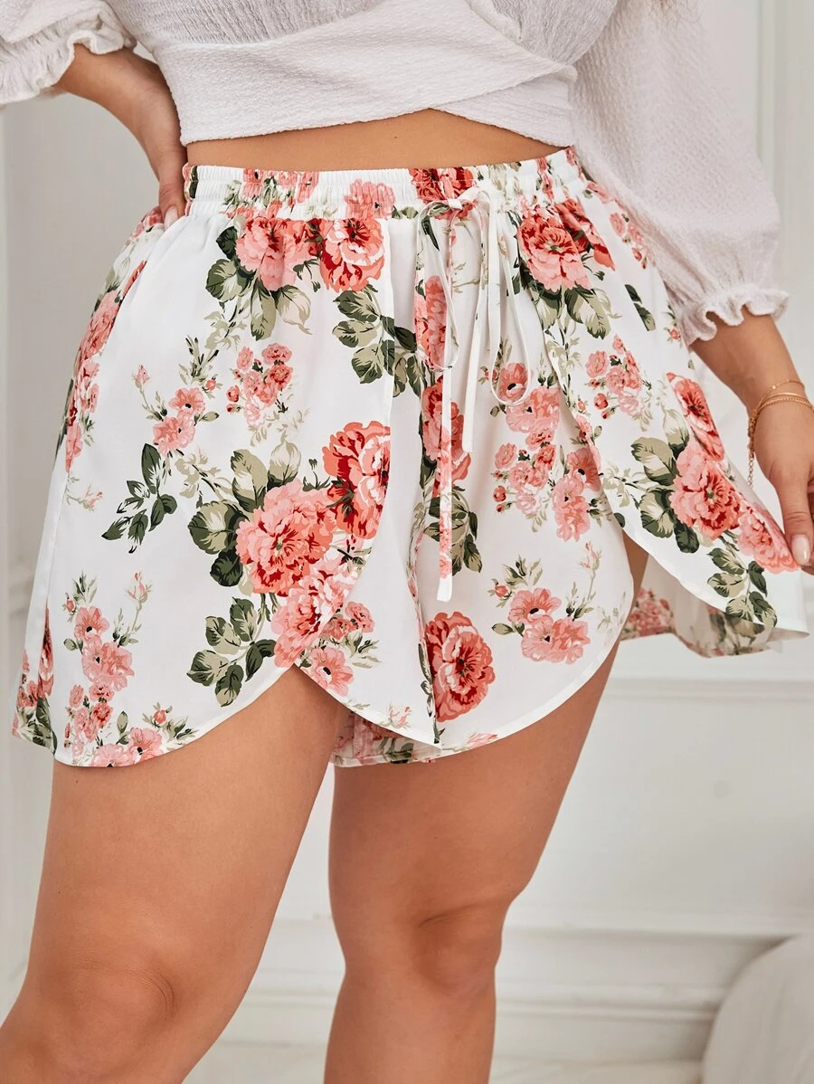 SHEIN VCAY Plus Floral Print Wrap Hem Shorts - Multicolor - View 1