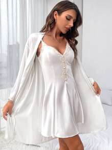 Crystal Vow Conjunto de pijama con bata de satén con cinturón y encaje en contraste, y camisón - Ropa de otoño e invierno, lencería sexy - Blanco - Ver 5