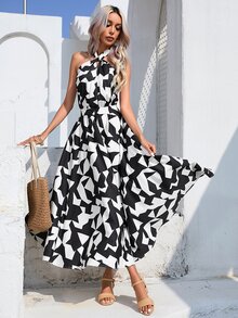 Aveloria 幾何印花露背掛脖連衣裙不附腰帶 - 黑與白 - 查看 6
