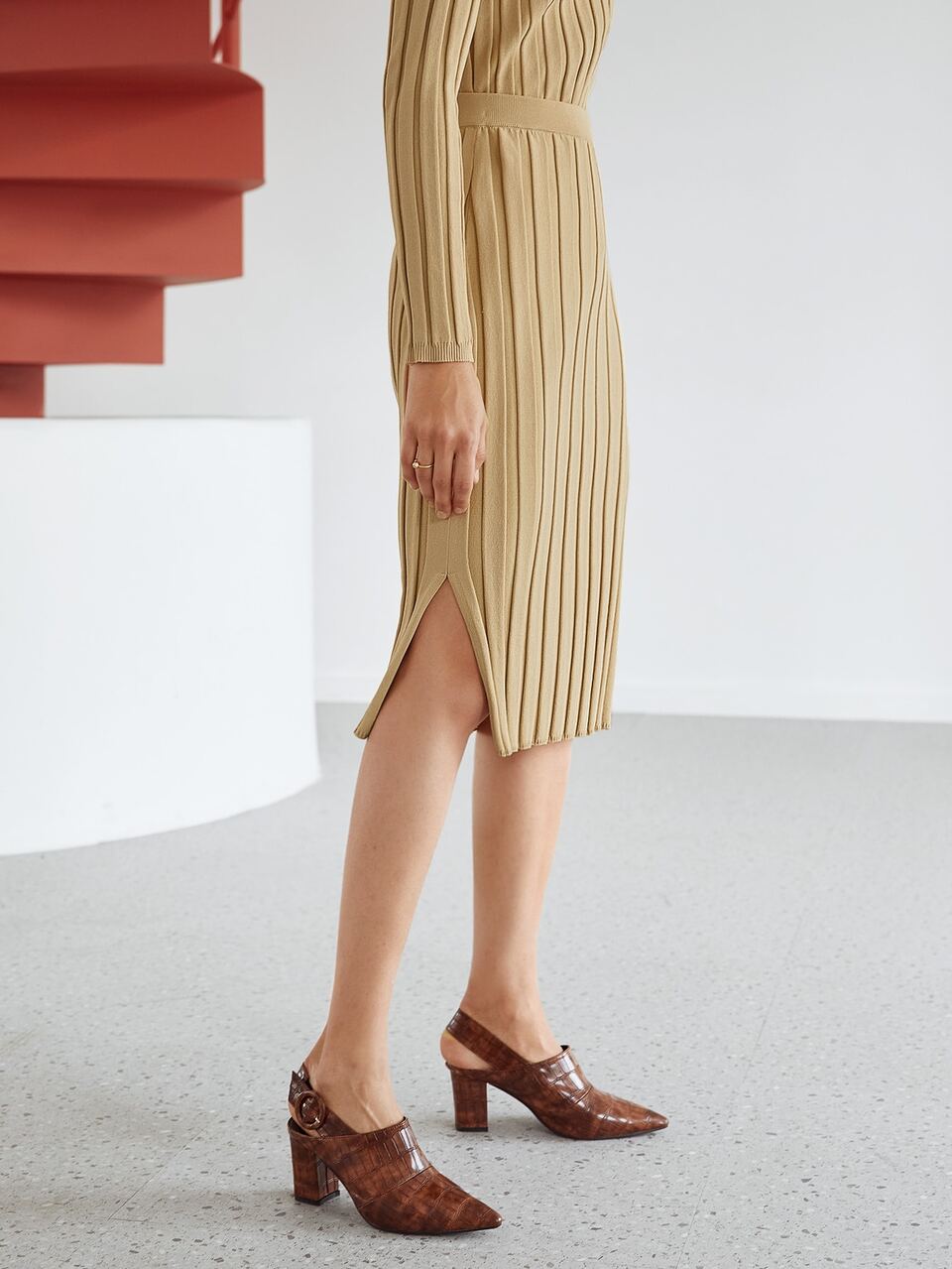 RIBBED VISCOSE-BLEND SKIRT