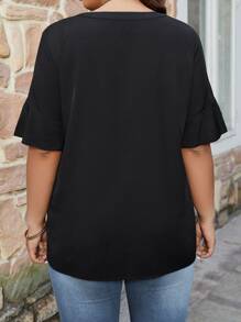 SHEIN LUNE Plus Solid Notched Neck Butterfly Sleeve Blouse - Black - View 2