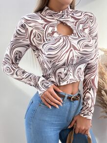 EURMUSE Allover Print Cut Out Mock Neck Crop Tee - Multicolor - View 3