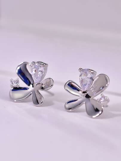 Cubic Zirconia Decor Flower Design Stud Earrings