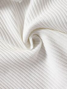 SHEIN 嬰兒蕾絲拼接T恤和紐扣細節背帶短裙和配件帽 - 彩色 - 查看 5