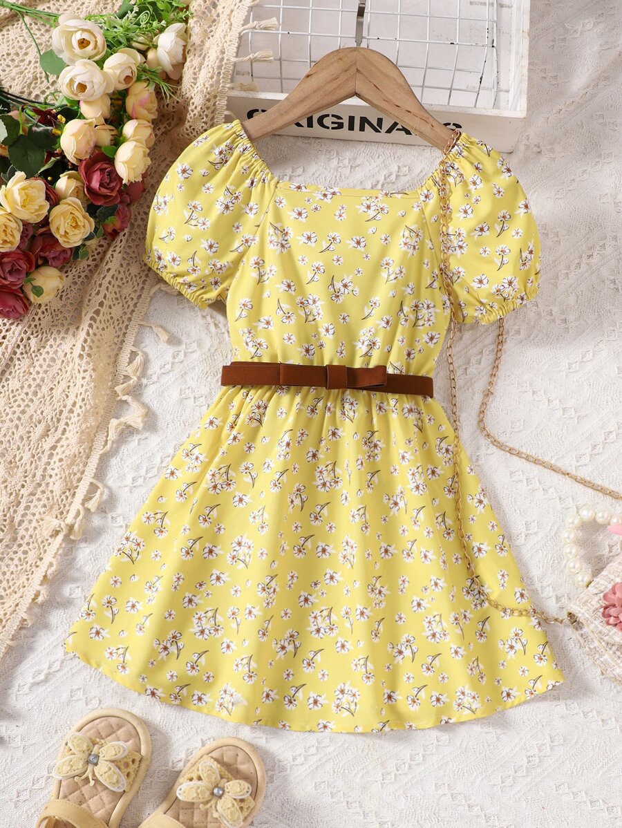 小女童碎花泡泡袖繫腰帶洋裝