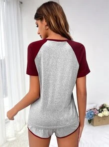 Set homewear con estampado de letra de manga raglán unido en contraste - Multicolor - Ver 2