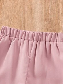 小女童人像圖案T恤和翻蓋口袋工裝褲 - 彩色 - 查看 6