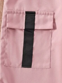 小女童人像圖案T恤和翻蓋口袋工裝褲 - 彩色 - 查看 7