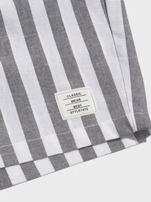 Manfinity VCAY 男士棉质条纹印花抽绳腰短裤 - 灰色 - 查看 4