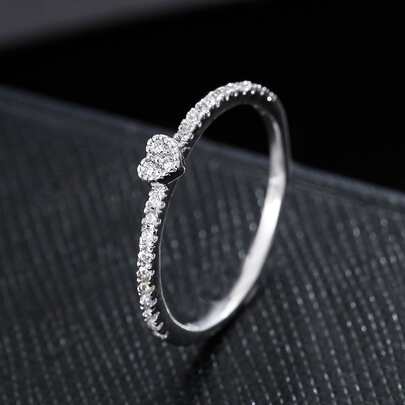 1 件女士订婚方晶锆石心形戒指，适合日常佩戴