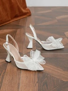 Fall/Winter 2025 Black Bowknot High Heels Wedding Bridal Shoes, Comfortable, High-End, Bridesmaid Lace Bowknot Engagement Dress Formal White Pointed Toe Slim Heels Valentines,Kitten Heels,Elegant,Women Pumps