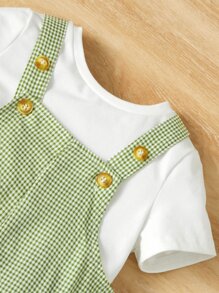 SHEIN Baby Gingham Print Letter Patched Detail Dual Pocket Overall Romper Without Tee