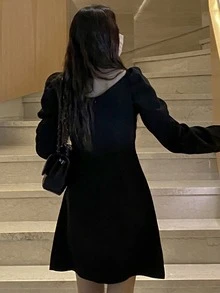 DAZY Vestido con diseño fruncido de manga farol - Negro - Ver 2