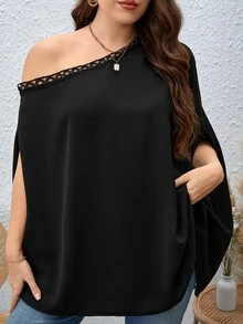 SHEIN Clasi Plus Contrast Lace Asymmetrical Neck Cloak Sleeve Blouse - Black - View 4