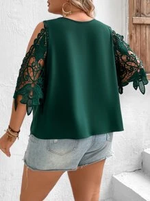 SHEIN VCAY Plus Contrast Guipure Lace Cold Shoulder Blouse - Dark Green - View 2