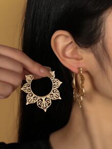 2pcs Hollow Out Hoop Earrings