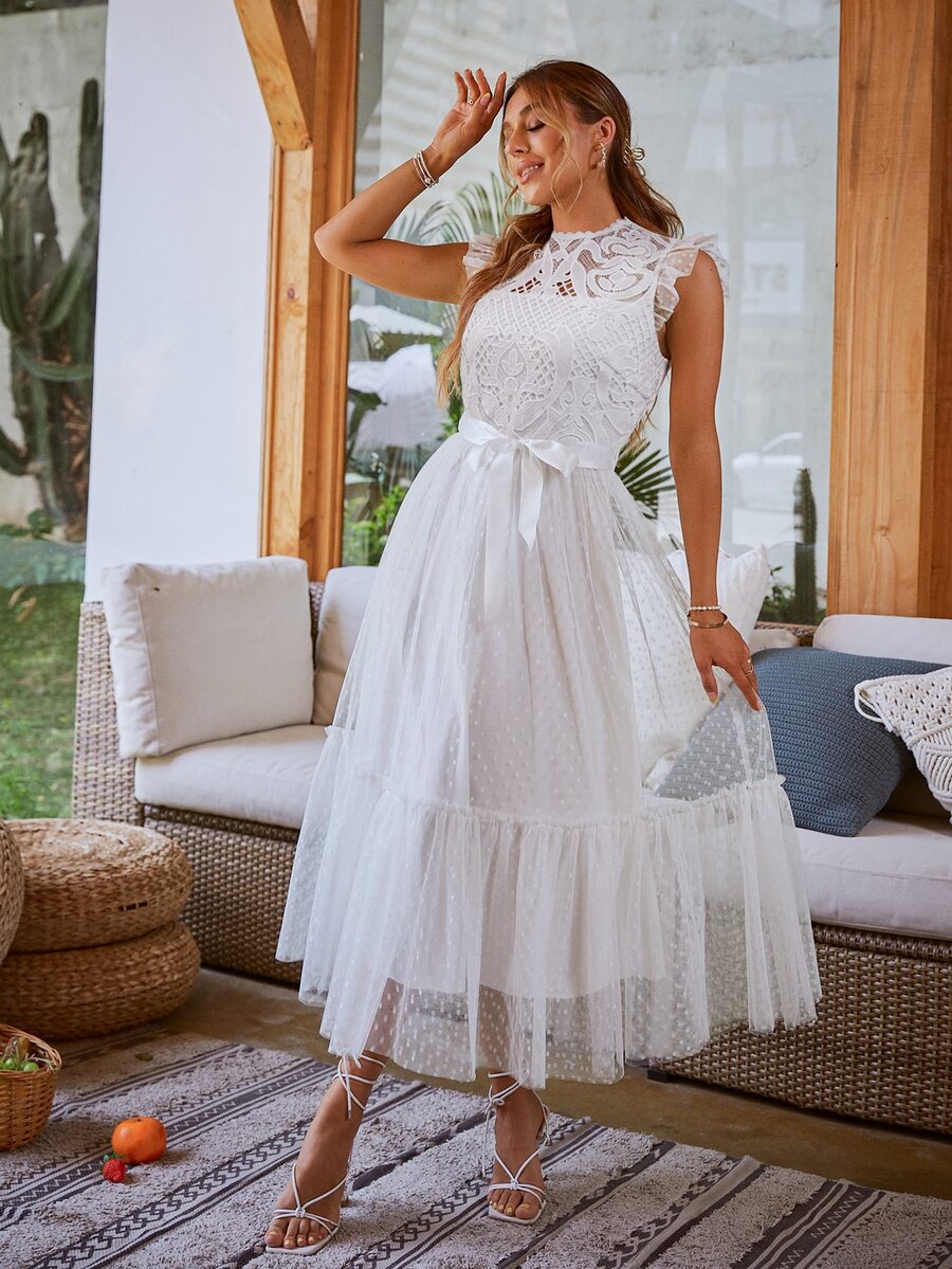 Simplee 蕾絲拼接荷葉邊腰帶波點網紗連衣裙 - 白色 - 查看 1