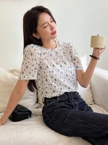 DAZY Áo cánh tay phồng họa tiết hoa nhỏ, trang phục giáo viên - trắng - Xem 9