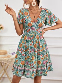 SHEIN VCAY Vestido con estampado floral de manga mariposa bajo con fruncido - Multicolor - Ver 4