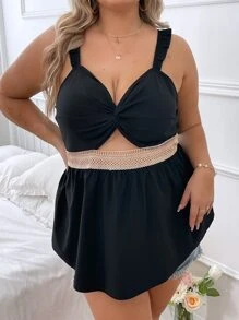 SHEIN Holidaya 大碼前扭結鏤空蕾絲花邊吊帶上衣 - 黑色 - 查看 3