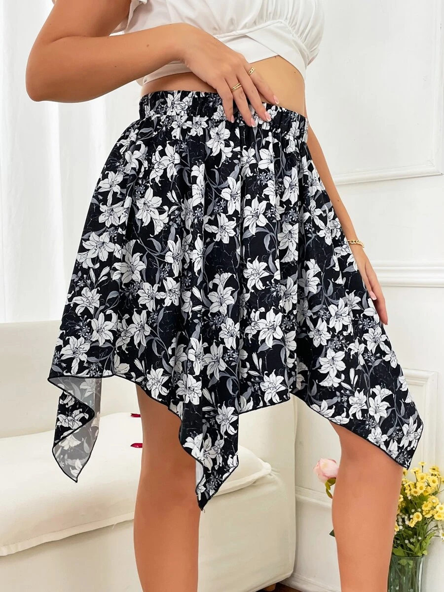 SHEIN Holidaya Plus Floral Print Asymmetrical Hem Skirt - Black and White - View 1