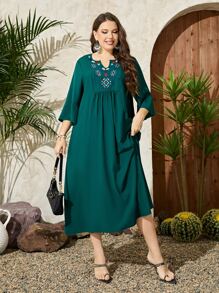 Al Najma 大碼花卉刺繡荷葉袖娃娃裙 - 墨綠色 - 查看 5