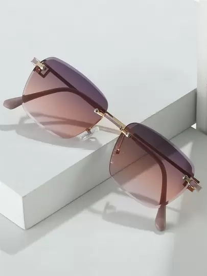 一副男女通用金属方形无框时尚眼镜，适合度假和海滩穿着，女士商务休闲、夏季海滩、户外活动和旅行的理想礼物