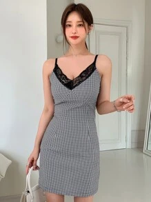 DAZY Gingham Print Contrast Lace Cami Dress - Black and White - View 5