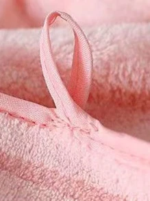 1条珊瑚绒柔软舒适条纹设计毛巾，成人、情侣、居家使用皆可，适用于沐浴、游泳、擦手和擦发。 - 粉色 - 查看 4