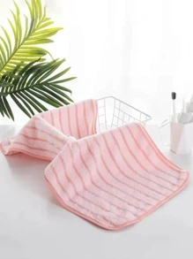 1条珊瑚绒柔软舒适条纹设计毛巾，成人、情侣、居家使用皆可，适用于沐浴、游泳、擦手和擦发。 - 粉色 - 查看 5