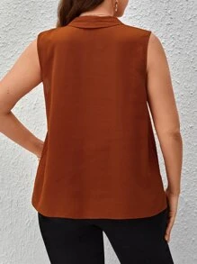 SHEIN Clasi Plus Solid V Neck Sleeveless Blouse - Brown - View 2