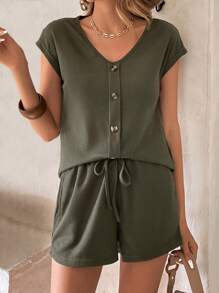 SHEIN LUNE 蝙蝠袖前紐扣T恤和腰部抽繩短褲