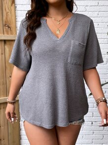 SHEIN LUNE 大碼缺口領口袋貼布華夫格編織T恤 - 灰色 - 查看 4