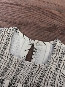 SHEIN Toddler Girls Striped Shirred Ruffle Trim Smock Dress - Apricot - View 7